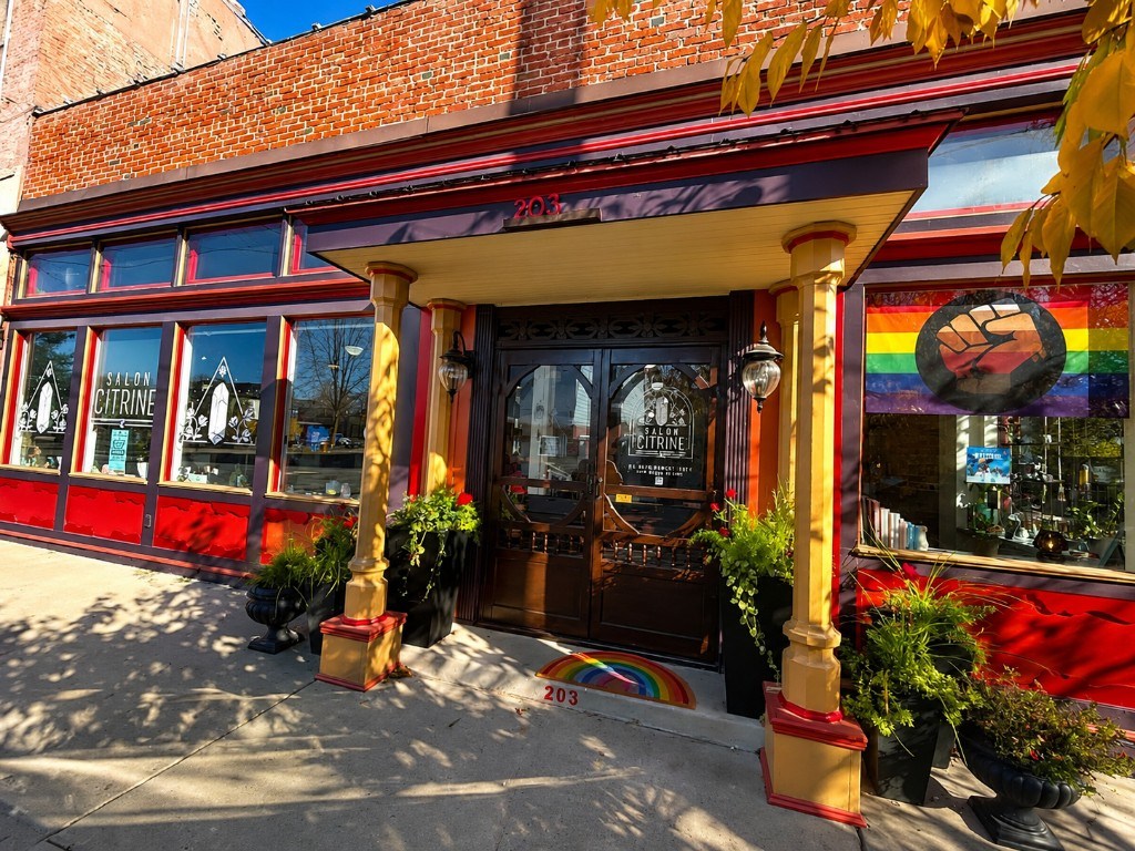 Salon Citrine storefront in historic Irvington, Indianapolis